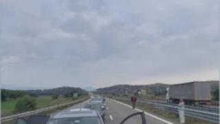 И днес на ГКПП "Кулата" е ад СНИМКИ