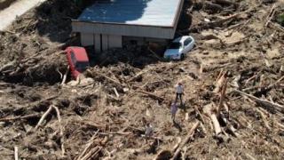 Ужасяващо ВИДЕО от водния ад в Пловдивско, приливната вълна е помела всичко