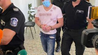Бургаската ученичка, наръгана 19 пъти от наркоман, реши да...