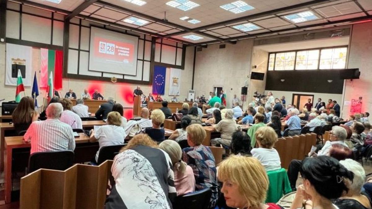 Нинова от Благоевград: БСП бяхме и оставаме гарант за стабилност, спокойствие и сигурност