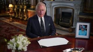 Моментът на истината: Първите думи на Чарлз III към принц Хари и Меган след смъртта на кралицата
