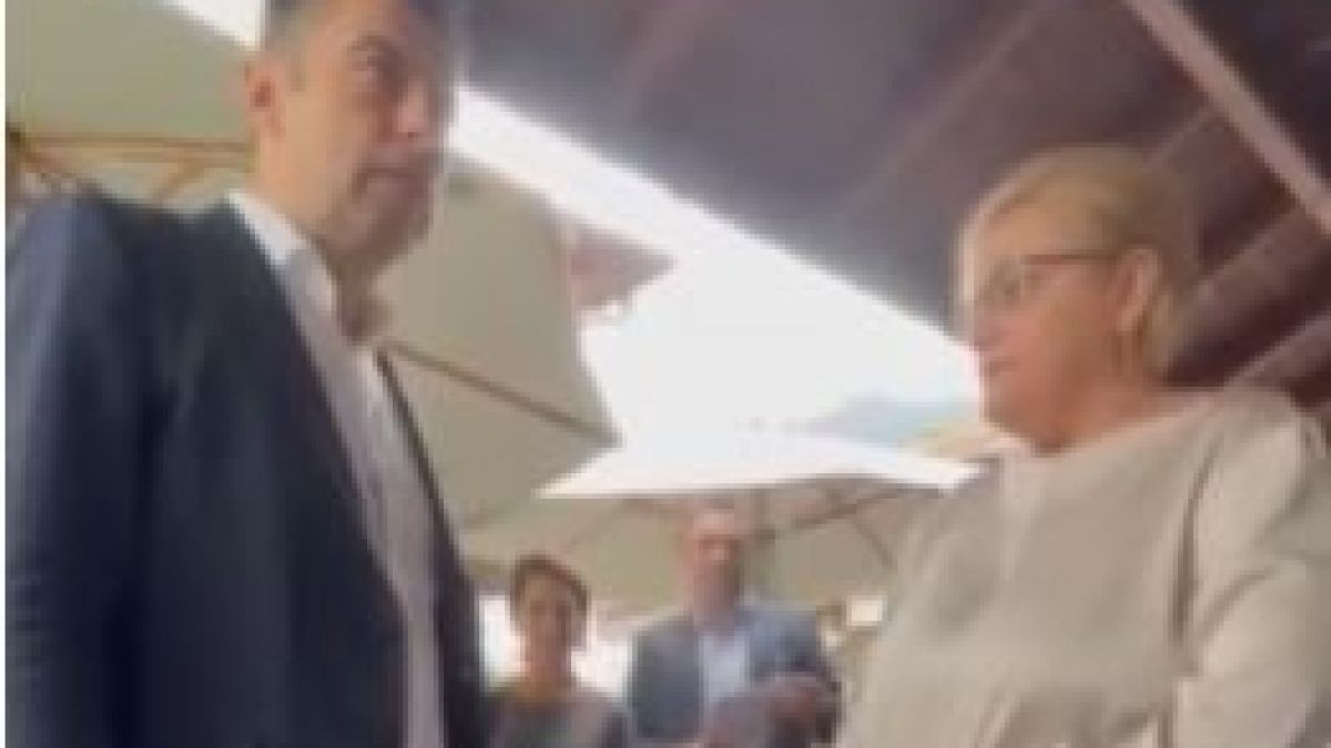 Жена приклещи Петков с неудобни въпроси в Тетевен, а той подви опашка и... ВИДЕО
