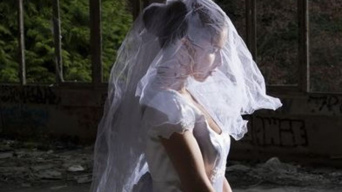 Свекърва видя булката и спря сватбата, а младоженецът...