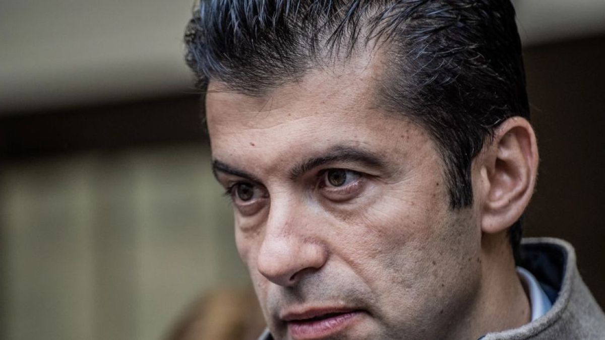 Новина от Европарламента вбеси Кирил Петков, заканва се да види сметката на Борисов 