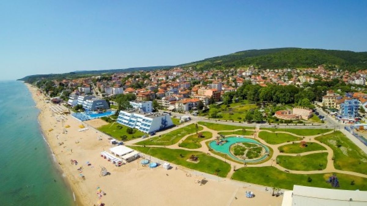 Бизнесмени от морето разкриха защо се провали сезонът, такива летовници не е имало досега, а...