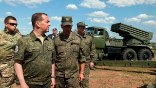 Медведев: Третата световна война започва, ако украинците направят това!