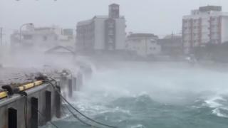 Евакуираха 1 милион души заради тайфуна Муйфа ВИДЕО