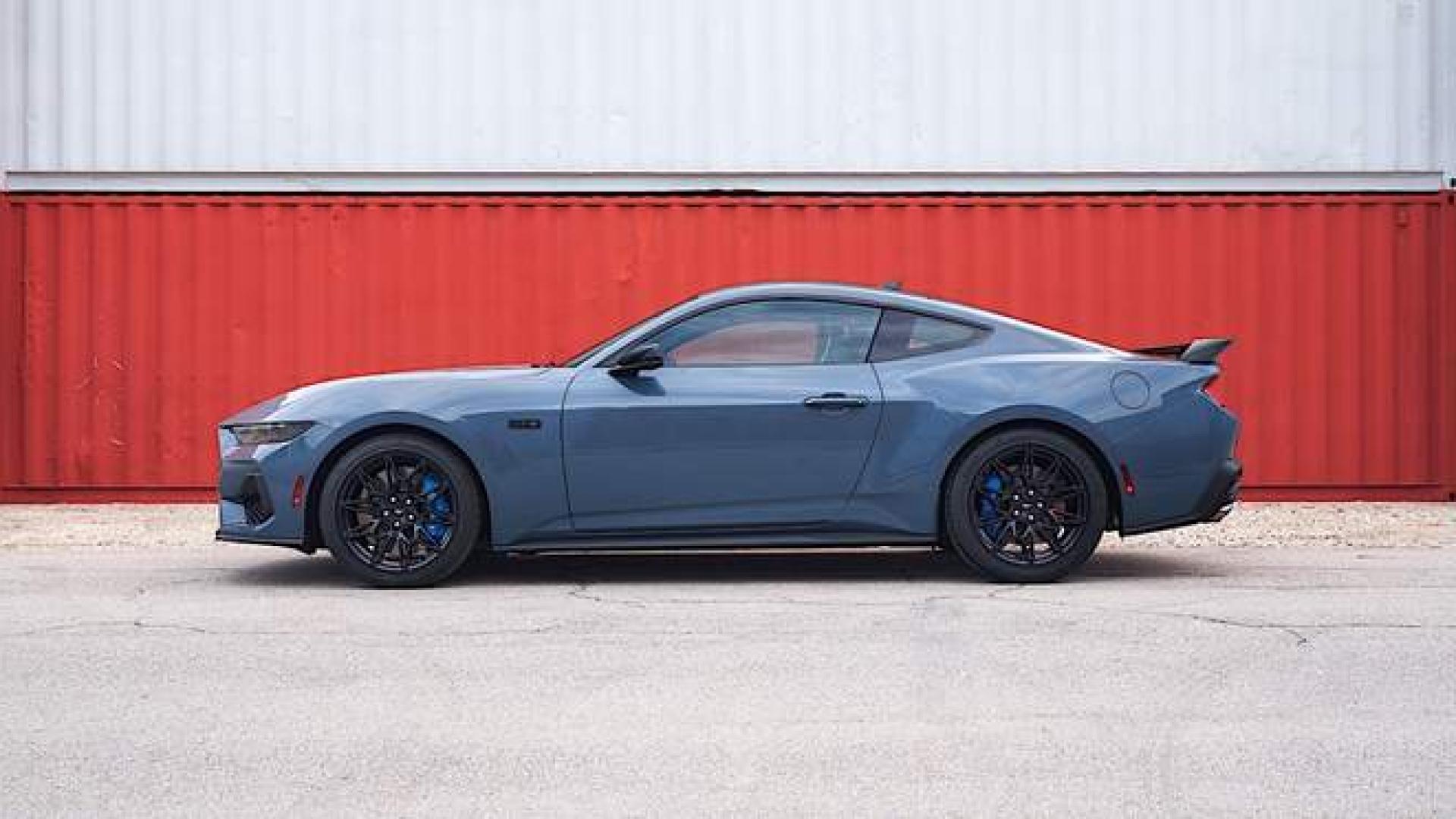 Ford показа новото поколение на най-култовия спортен автомобил ВИДЕО