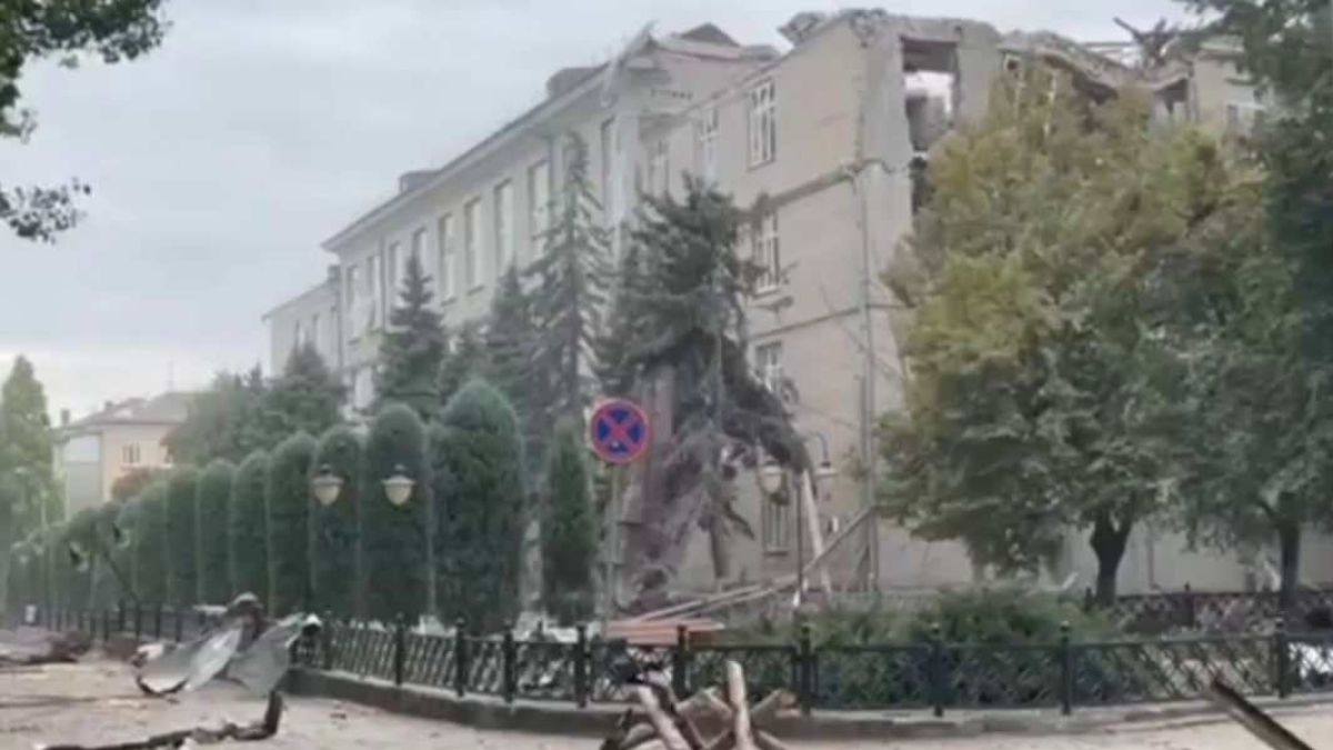 Горещи новини от Херсон, след като ВСУ удари градската администрация с HIMARS ВИДЕО