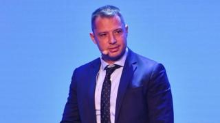 Зеле и свинско ли? Делян Добрев разкри колко порции няма да изядем заради Асен Василев