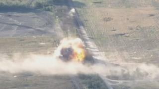 ВИДЕО от войната: Укрепление на ВСУ в Херсонска област е поразено с точен удар от системата ТОС-1А "Солнцепек" ВИДЕО