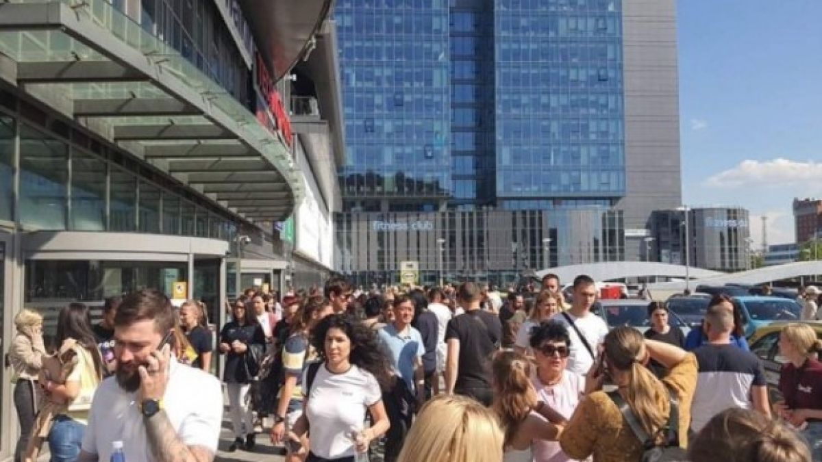 Неочаквано: Българите полудяха по този скъп продукт, изкупиха го за секунди!