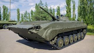 Гърция дава 40 съветски БМП на Украйна, но ето какво получава в замяна 