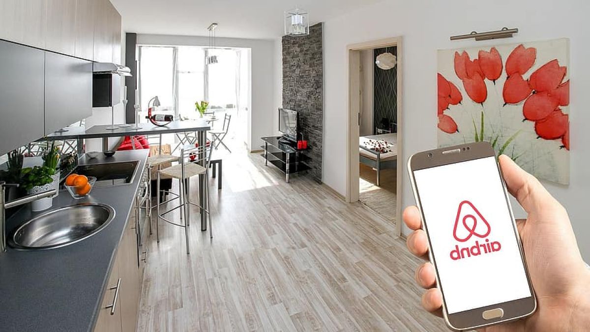 Спорът е решен! Ето кое е по-изгодно - Airbnb или хотел