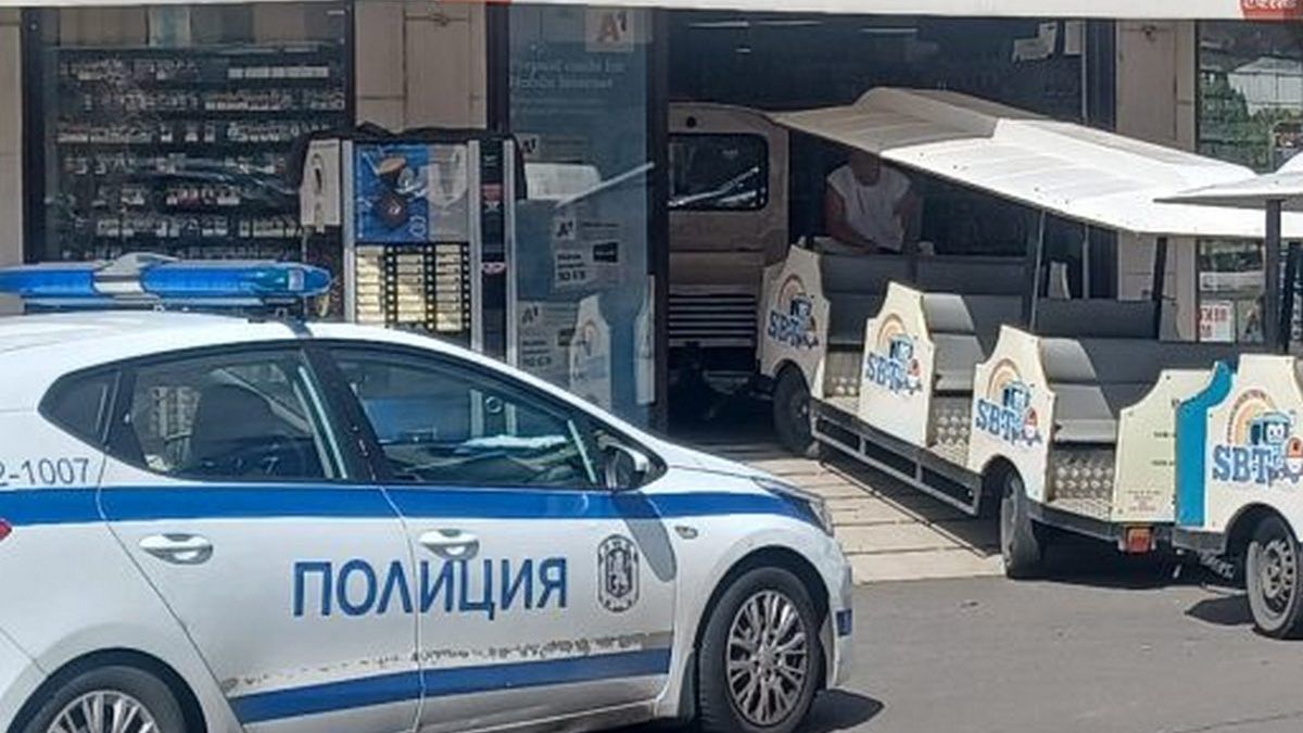 Последни новини за англичанката, пометена от атракционно влакче в Слънчев бряг 