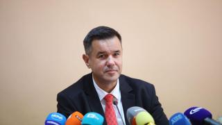 Икономическият министър смая с прогноза за инфлацията и цената на горивата 