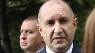 Радев ще участва в траурната церемония за погребението на кралица Елизабет II