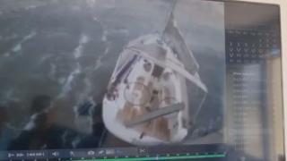 Спасители намерили мъжа, паднал зад борда по време на торнадото, чак... 