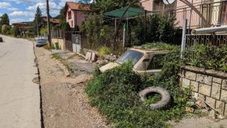Пореден БГ строителен абсурд стъписа мрежата СНИМКИ