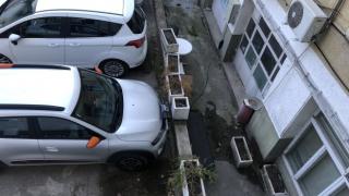 Селски тарикат си купи електричка, но вижте къде я зарежда на аванта във Варна