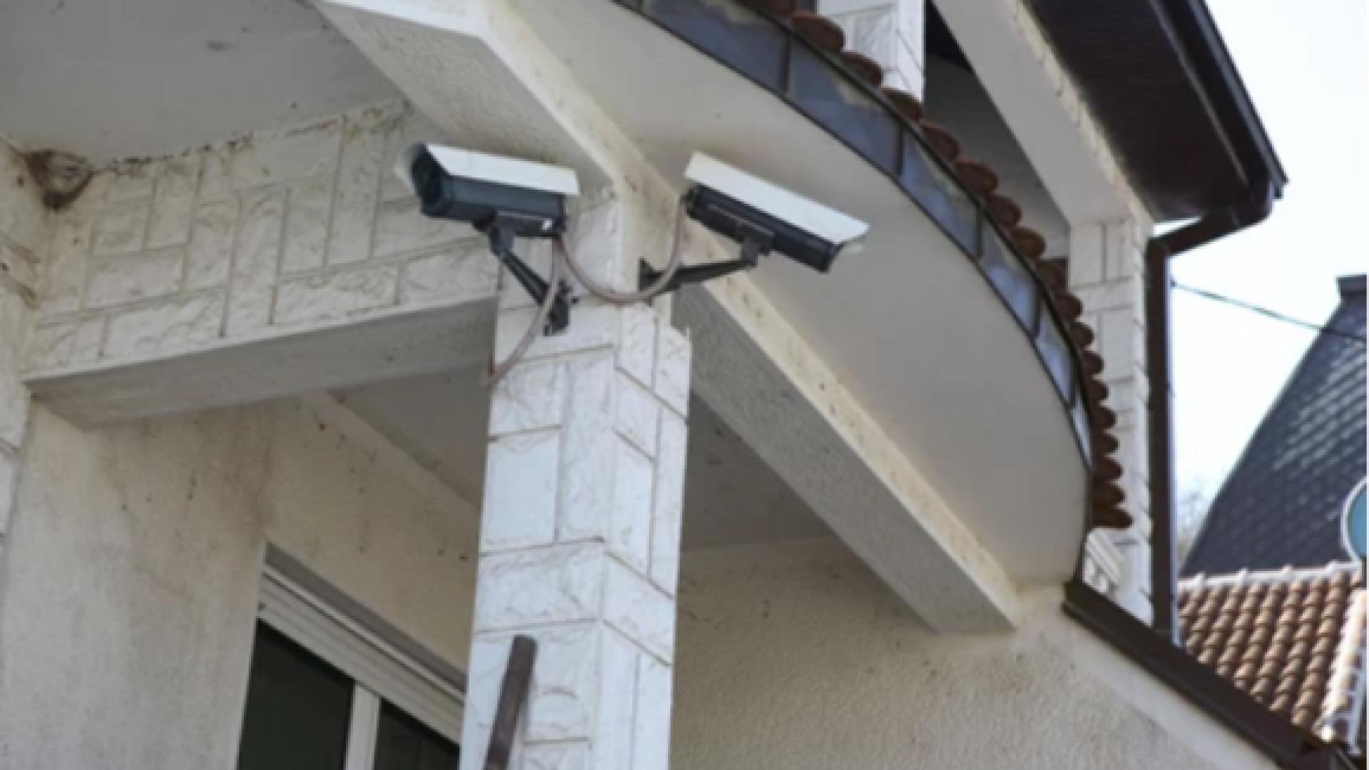 Ето я къщата-палат на Цеца Величкович СНИМКИ