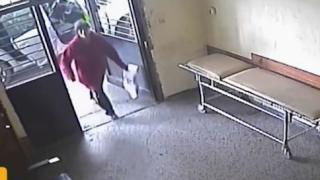 Трагедия в Самоков: Мъж издъхна пред Спешното ВИДЕО 18+