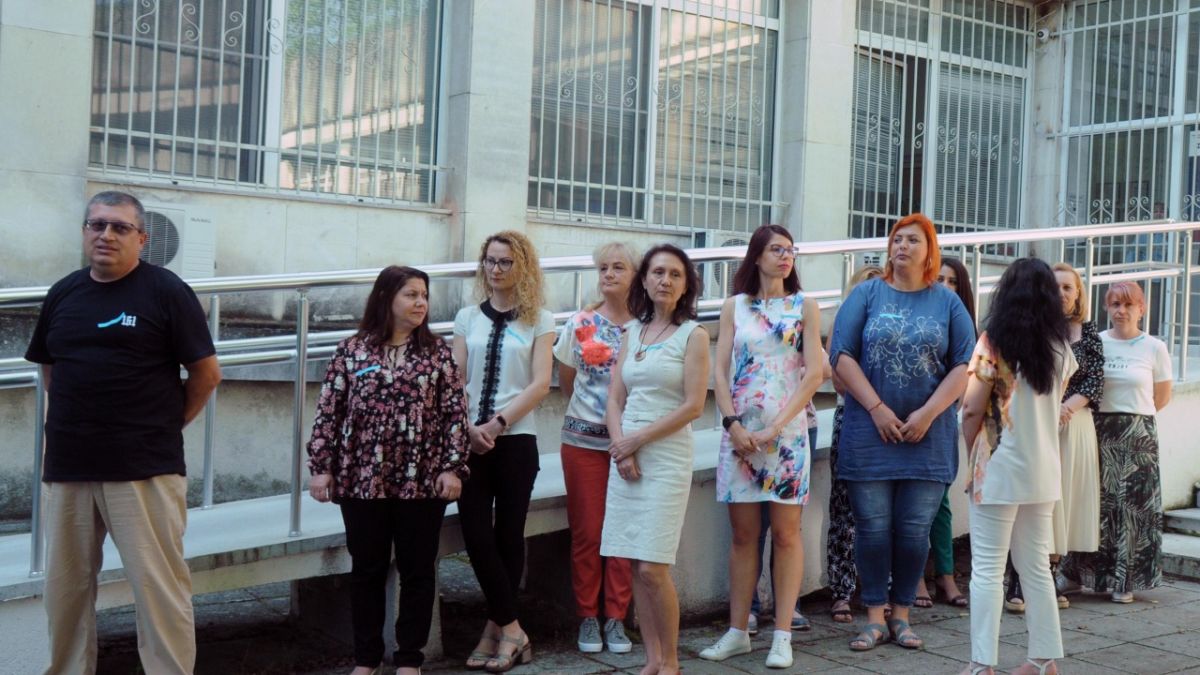 Служители на регионалните здравни инспекции в страната излизат на национален протест