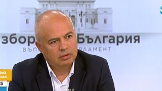 Искри в ефира! Виктор Николаев и Мира Иванова се счепкаха със Свиленски заради референдумите в Украйна 