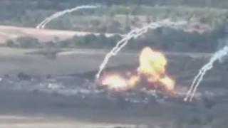 ВИДЕО от войната: Зрелищен удар на руски Су-25 срещу украински войски