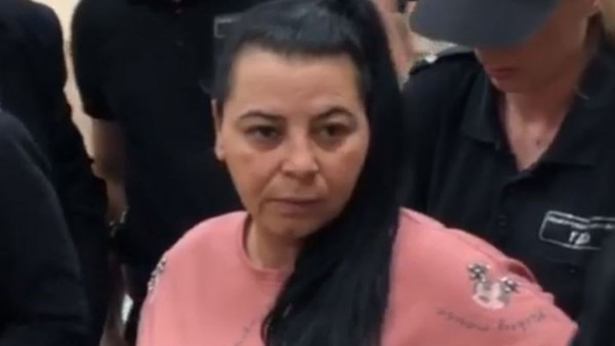 Първи СНИМКИ на майката, смразила България със зверството си!