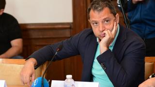 Делян Добрев иска Радев спешно да свика КСНС заради ситуацията в енергетиката