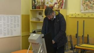 Христо Иванов гласува и вече се гласи за властта 