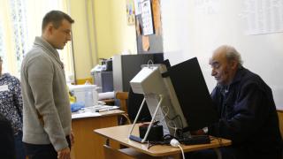 "Галъп": 10,3% избирателна активност към 11 часа