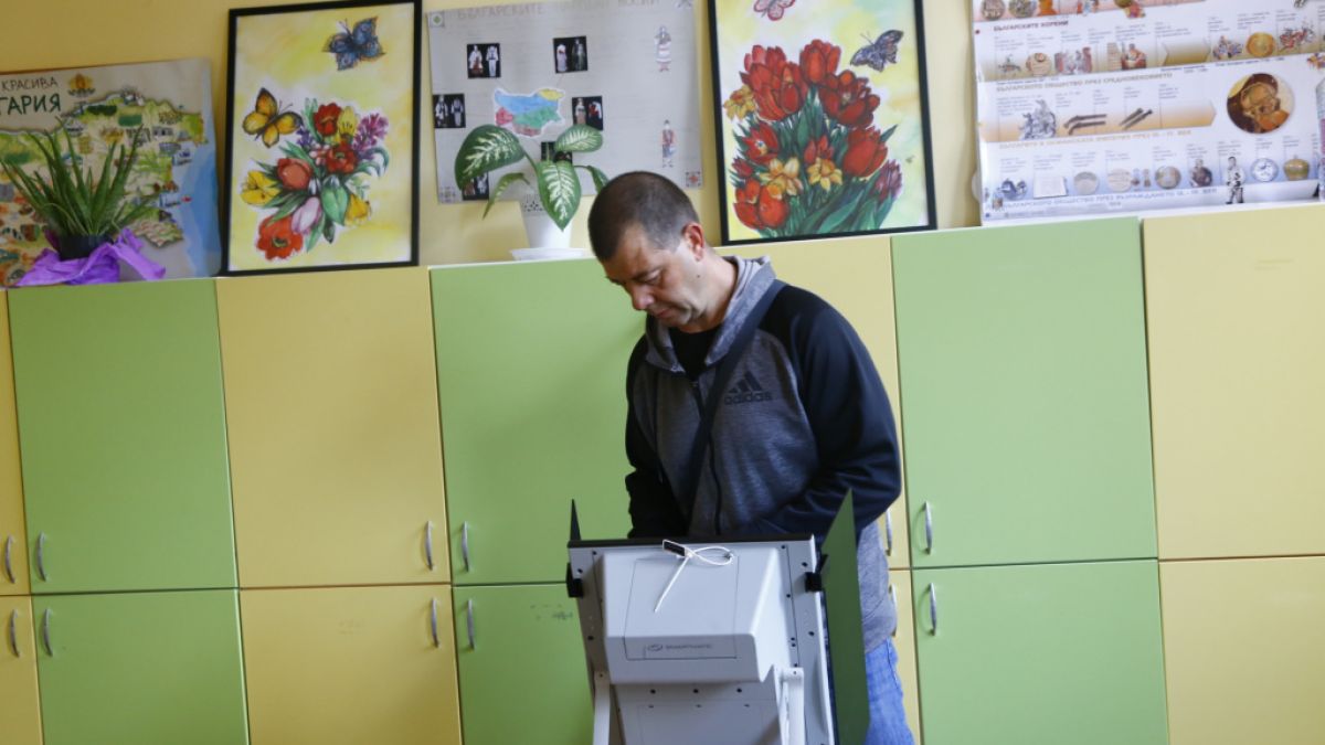 Пловдивчанин не можа да открие бутона „Гласувай“, ето къде тръгна да го търси