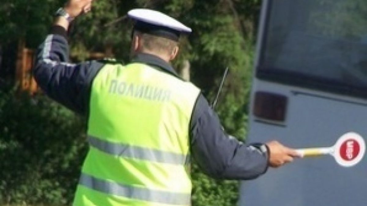 Шофьор счупи дрегера в Бургас, седнал зад волана със...