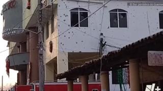 Клане в Мексико: Гангстери нахлуха в кметство и оставиха 18 трупа на полицаи и чиновници ВИДЕО 18+