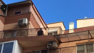 Писъци на умряло заради шокираща гледка на тераса в Бургас СНИМКИ 18+