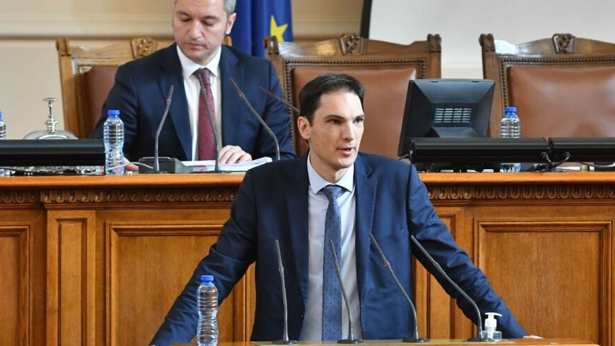 Интрига: Депутат от ПП след съвет на партията каза кога ще правят коалиция с ГЕРБ