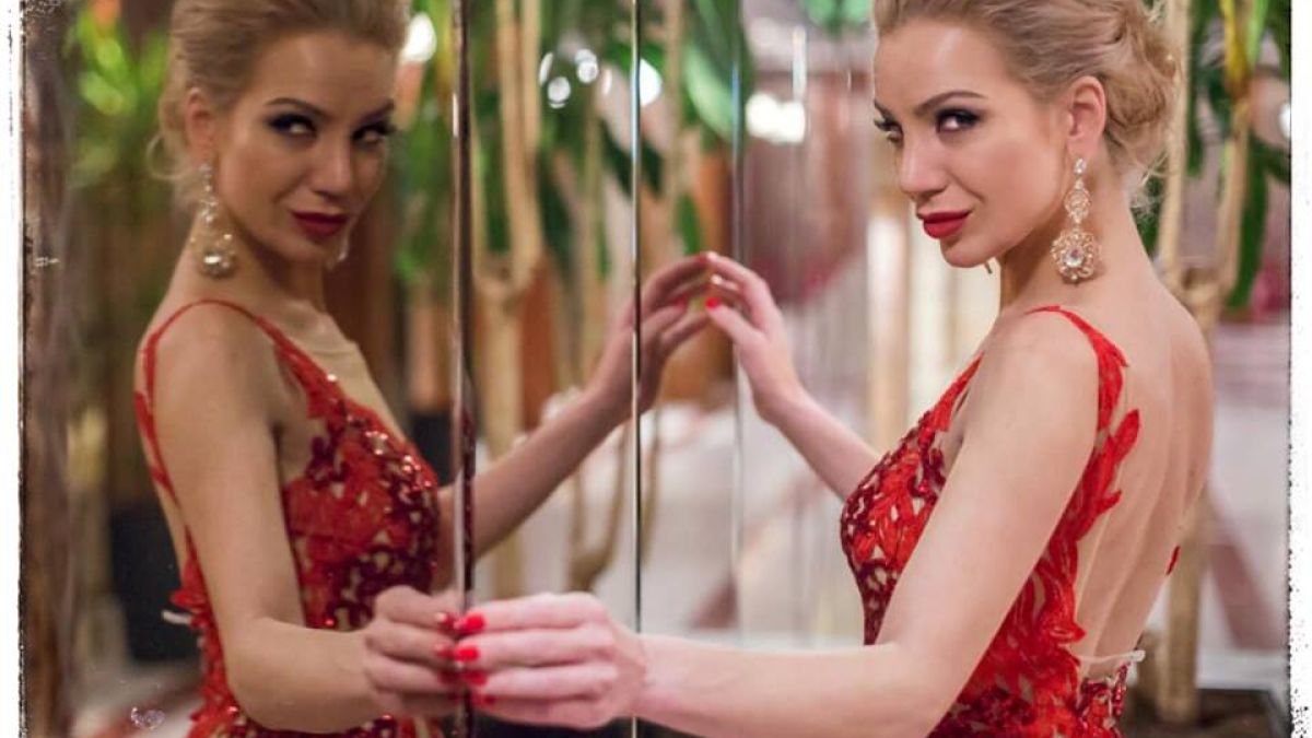 Певицата Боряна Баташова ще блести като водеща на "Мис Сливен" СНИМКИ