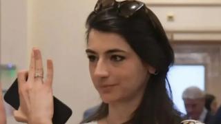 Лена Бориславова свали годежния пръстен, но не и... СНИМКА
