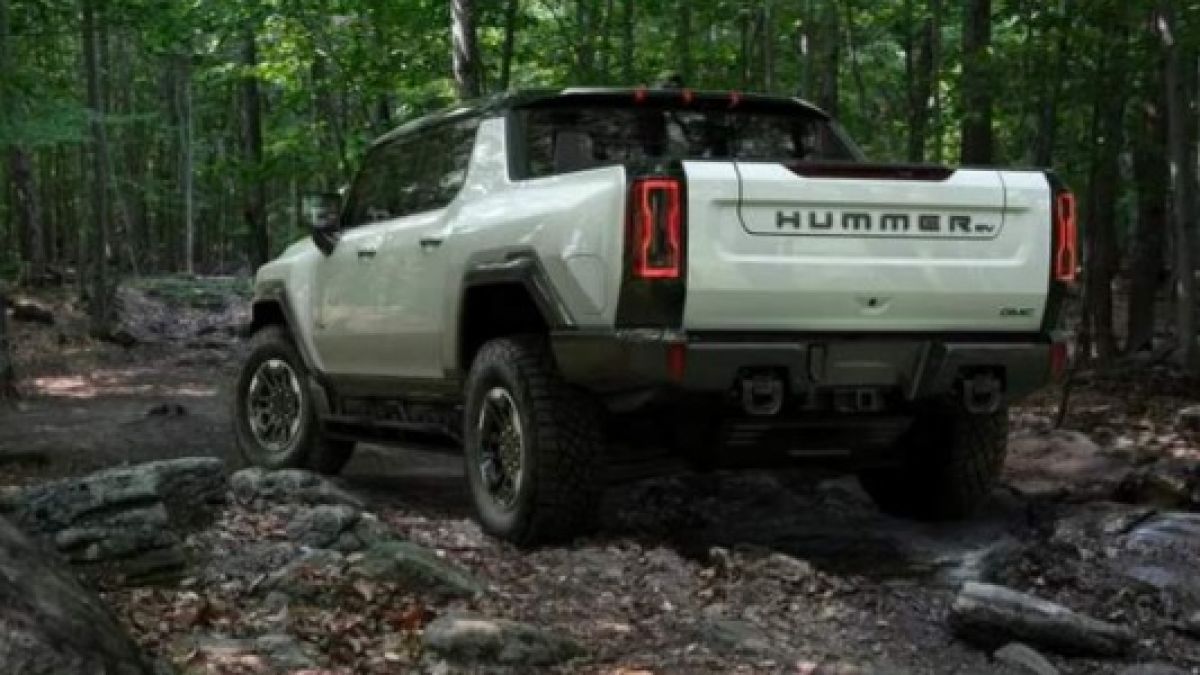 Ще се удивите като разберете колко струват стоповете на електрическия Hummer СНИМКИ
