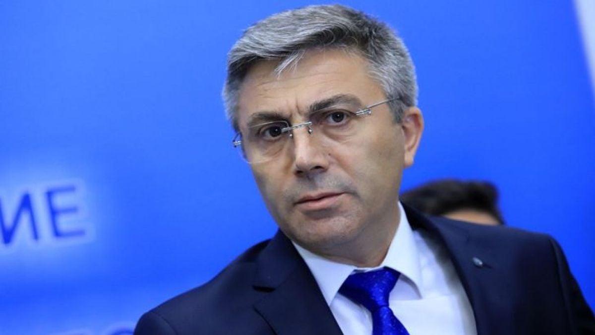 Мустафа Карадайъ на срещата на върха на партия АЛДЕ