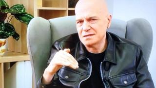 Слави каза истината за здравето си: Ужасно много ме боли...