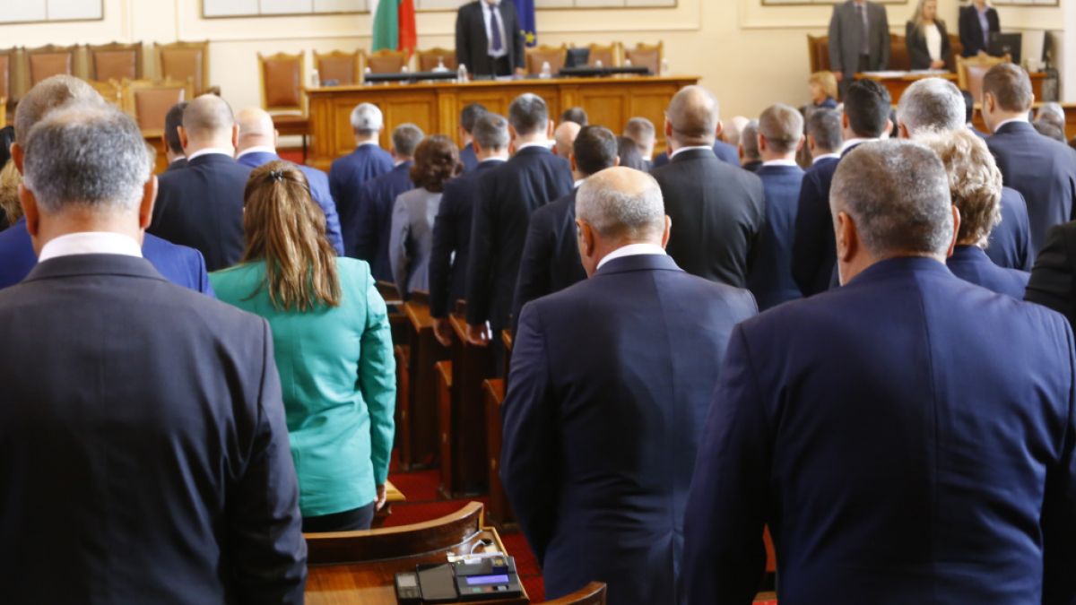Мрежата ври и кипи: Промяната, ДБ и Възраждане са новата коалиция 