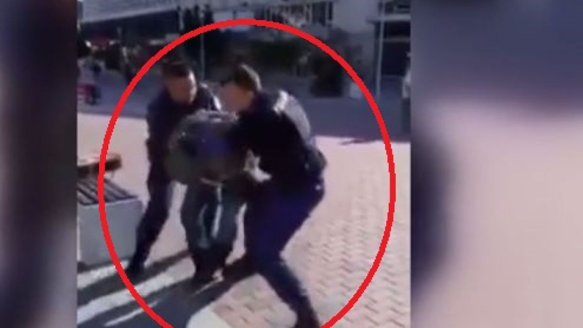 Брутален арест посред бял ден потресе цяла Варна, всички са в шок ВИДЕО