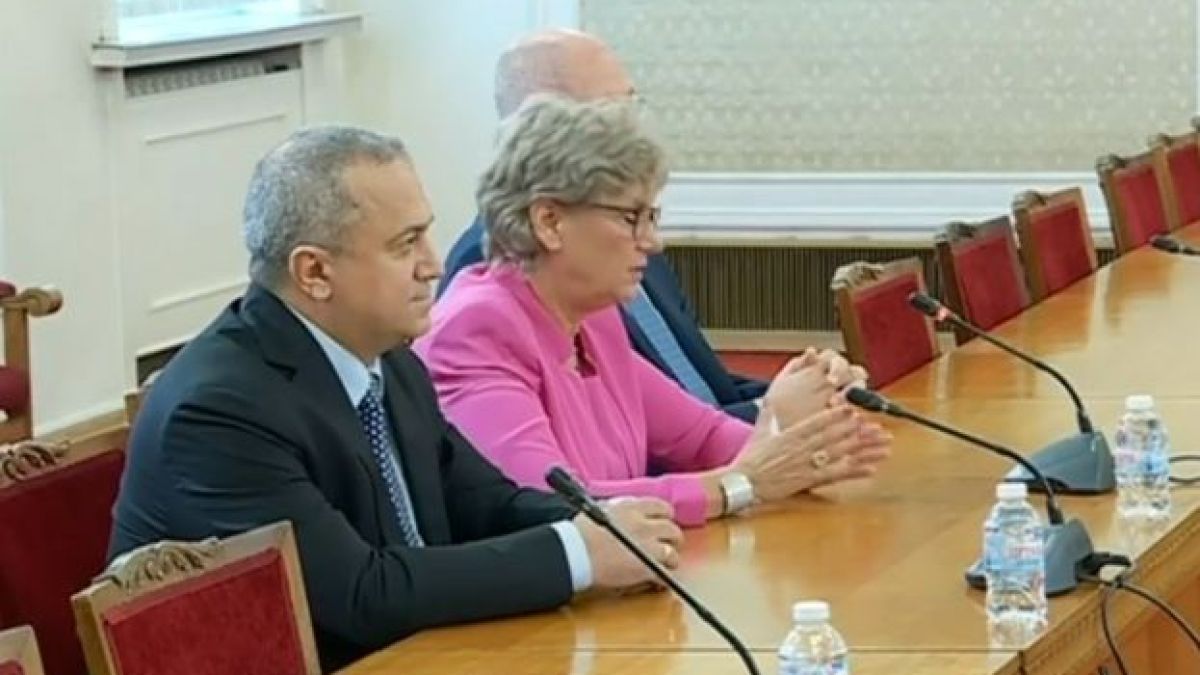 „Български възход”: Евроатлантически партии са в някакво жестоко стълкновение ВИДЕО