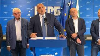 Борисов направи страшна прогноза, а от ГЕРБ обявиха спешни мерки за спасяване на... ВИДЕО