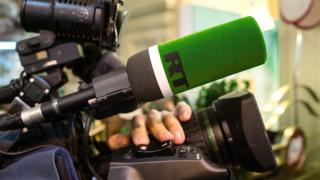 Уволниха руски тв водещ заради призив да се давят украински деца ВИДЕО