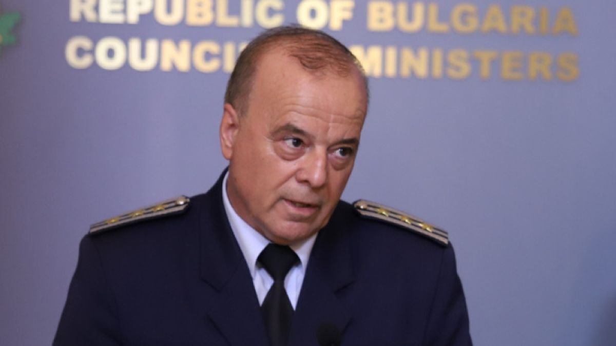 Комисар Тенчо Тенев ще съди Демерджиев, защото...