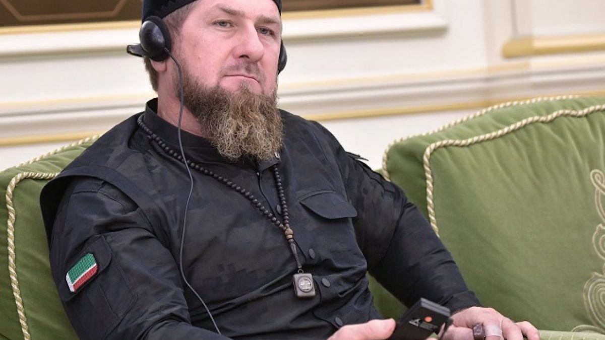 Кадиров пак критикува остро руското военно ръководство за слабите удари в Украйна